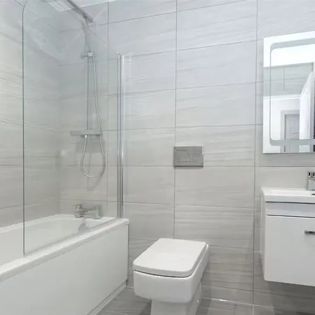 شقة Modern Retreat: 2 Bedroom 2 Bathroom Flat *
