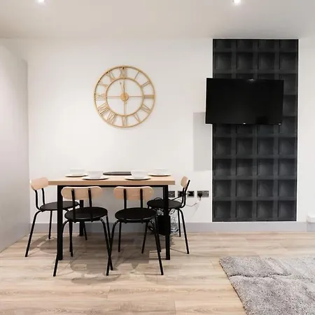 شقة Modern Retreat: 2 Bedroom 2 Bathroom Flat